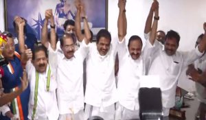 Kerala: 10 साल के सूखे के बाद UDF की सत्ता में वापसी, कांग्रेस नेताओं ने मनाया जश्न