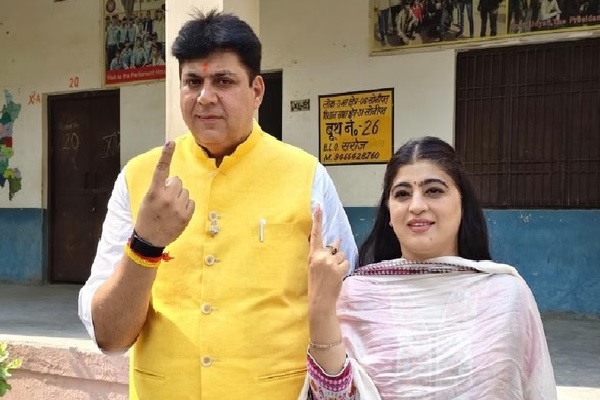 Haryana News : लोकतंत्र का पर्व : शहर की सरकार चुनने उमड़े मतदाता