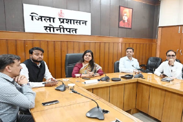 Haryana News :  नगर निगम चुनाव में पारदर्शिता के लिए प्रतिबंध लागू