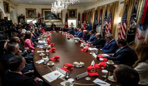 Donald Trump ने इस मुस्लिम देश को दी चेतावनी, कहा- दखल न दे नहीं तो…