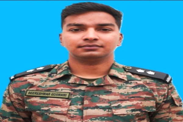 जम्मू-कश्मीर: राजौरी में सेना का अधिकारी शहीद, आतंकवाद विरोधी अभियान के दौरान खाई में गिरने से हुई मौत