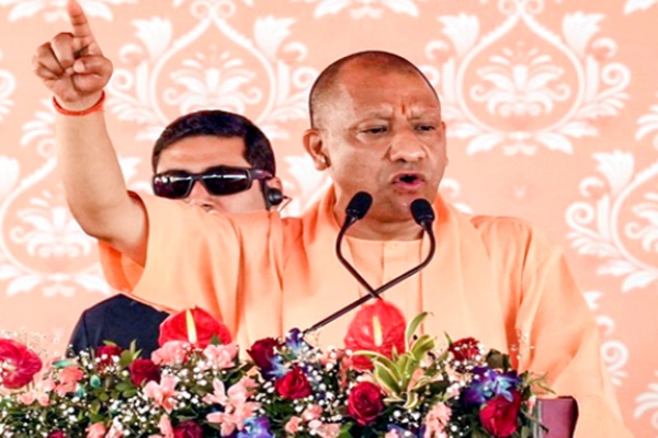 सीएम योगी बोले- कोई टोंटी चोरी कर रहा, कोई पानी बहा रहा… ऐसे लोगों को टोकें