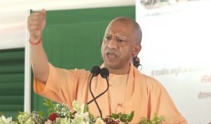 UP में भारी बारिश से हुए नुकसान को लेकर सीएम योगी सख्त, कहा- 24 घंटे के भीतर मिले मुआवजा