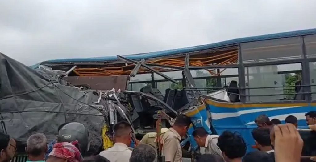 Jalpaiguri Road accident