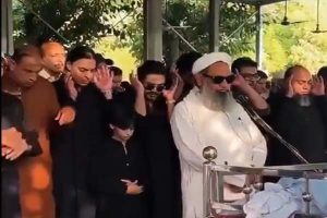 शोएब अख्तर के बड़े भाई के जनाजे में शामिल हुआ लश्कर आतंकी, भारत को दे चुका है धमकी