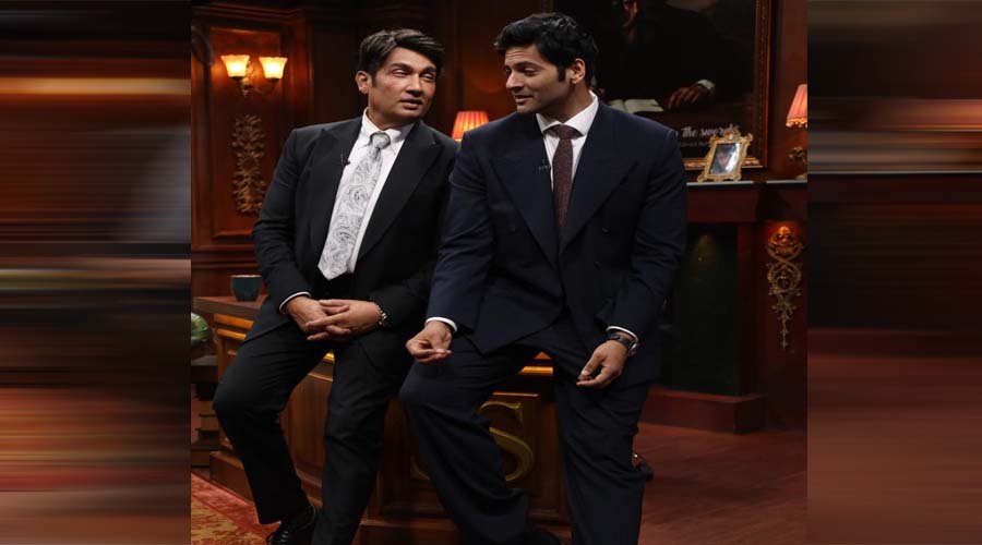 हॉलीवुड सेट पर उर्दू सिखाने की जिम्मेदारी निभाते थे Ali Fazal, ‘Shekhar Tonite’ में किया खुलासा