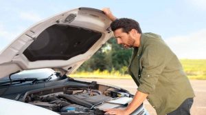 Car Care Tips: गर्मी में कार का बोनट खोलते ही दिखें ये संकेत, तो न करें नजरअंदाज
