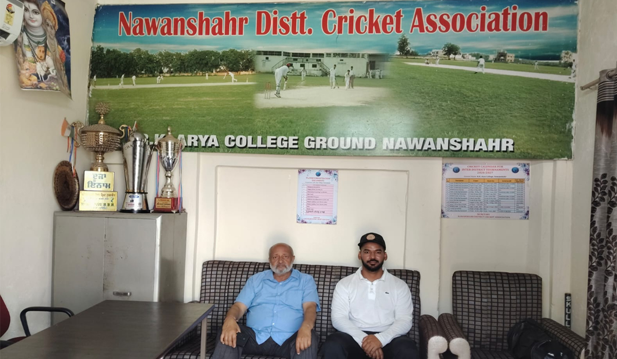 RK Arya College और जिला क्रिकेट एसोसिएशन के बीच समझौता, खिलाड़ियों को मिलेगी मुफ्त कोचिंग सुविधा