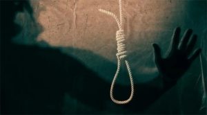 स्कूल में प्रताड़ना से परेशान 11वीं के छात्र ने फंदा लगा कर दी जान