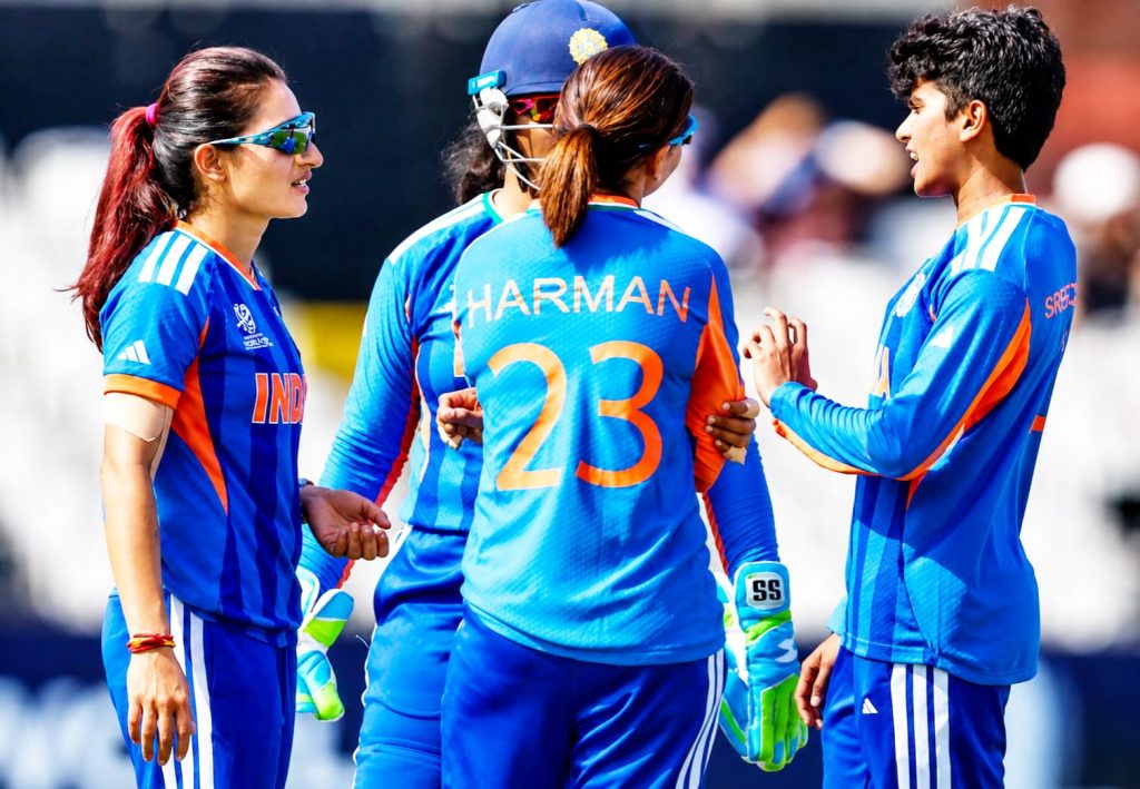 Women's T20 World Cup Semifinal Race