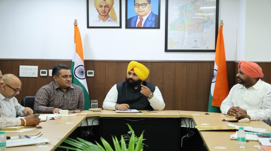 ट्राइसिटी से सटे कस्बों में 250 किलोमीटर से अधिक सड़कों का निर्माण जारी, 50 नए ट्यूबवेल लगाए जाएंगे: हरजोत सिंह बैंस