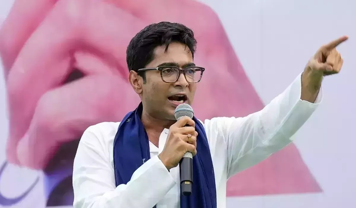 फर्जी हस्ताक्षर विवाद में TMC की बढ़ीं मुश्किलें, CID ने पार्टी मुख्यालय और अभिषेक बनर्जी के कार्यालय में की तलाशी