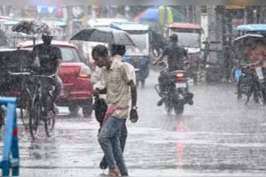 मौसमी कहर : बिजली गिरने से 8 लोगों की मौत, 3 महिलाएं और 2 बच्चे शामिल