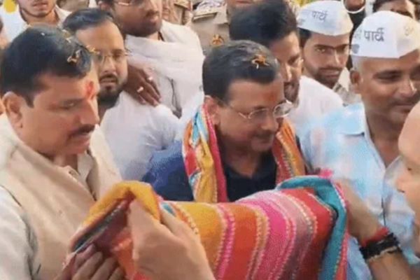 राम मंदिर पहुंचेंगे केजरीवाल, SIT को बताया ‘दिखावा’, बढ़ा राजनीतिक पारा