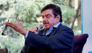 ‘मुश्किल समय में उनका साथ नहीं छोड़ूंगा’, शत्रुघ्न सिन्हा ने ममता बनर्जी का किया समर्थन