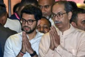 उद्धव गुट के बागी सांसद आज कर सकते हैं अलग होने का ऐलान