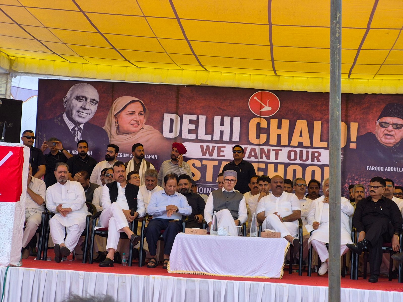 J&K को राज्य का दर्जा देने के लिए डोनाल्ड ट्रंप से नहीं, दिल्ली से पूछें… उमर अब्दुल्ला का केंद्र पर तीखा हमला