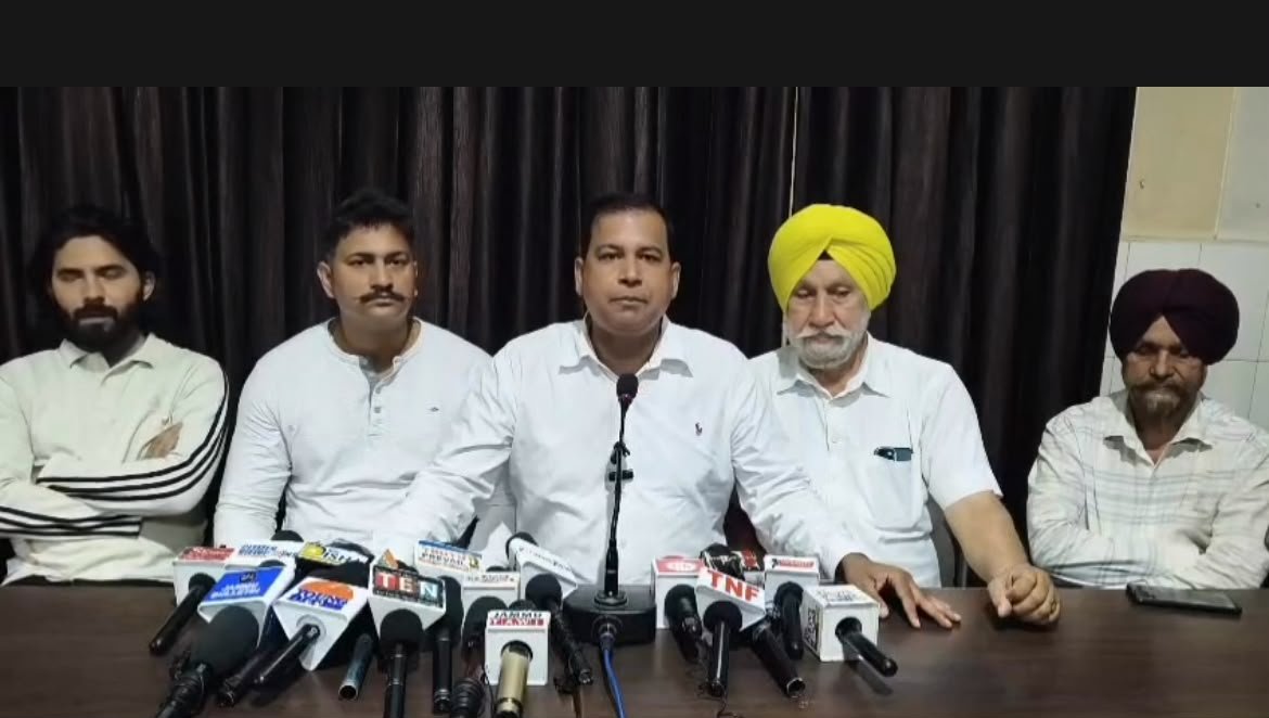 पेरेंट्स एसोसिएशन जम्मू ने फीस रेगुलेशन पर मांगा जवाब, FFRC चेयरमैन की नियुक्ति की मांग