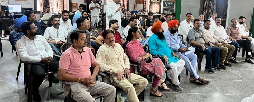 भाजपा ने कार्यकर्ताओं को दिया जनसंपर्क का मंत्र