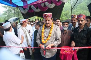 Kullu: 18.18 करोड़ की दो सड़क परियोजनाओं का भूमिपूजन, विधायक सुन्दर सिंह ठाकुर बोले- ग्रामीण विकास को मिलेगी नई रफ्तार