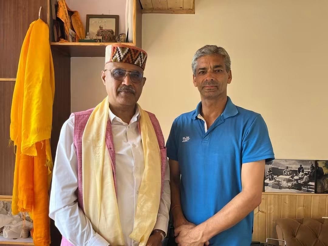 अंतरराष्ट्रीय एथलीट की पूर्व विधायक से भेंट, खेल संस्कृति पर चर्चा