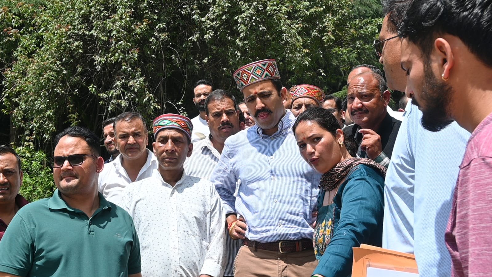 मनाली के बाईपास सरकार की प्राथमिकता : विक्रमादित्य सिंह