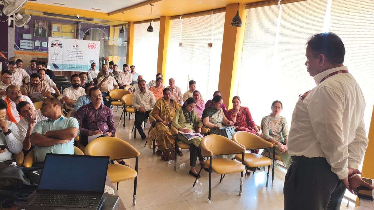 सूक्ष्म, लघु एवं मध्यम उद्यमों को सरकारी योजनाओं, डिजिटल सेवाओं तथा विपणन का दिया प्रशिक्षण