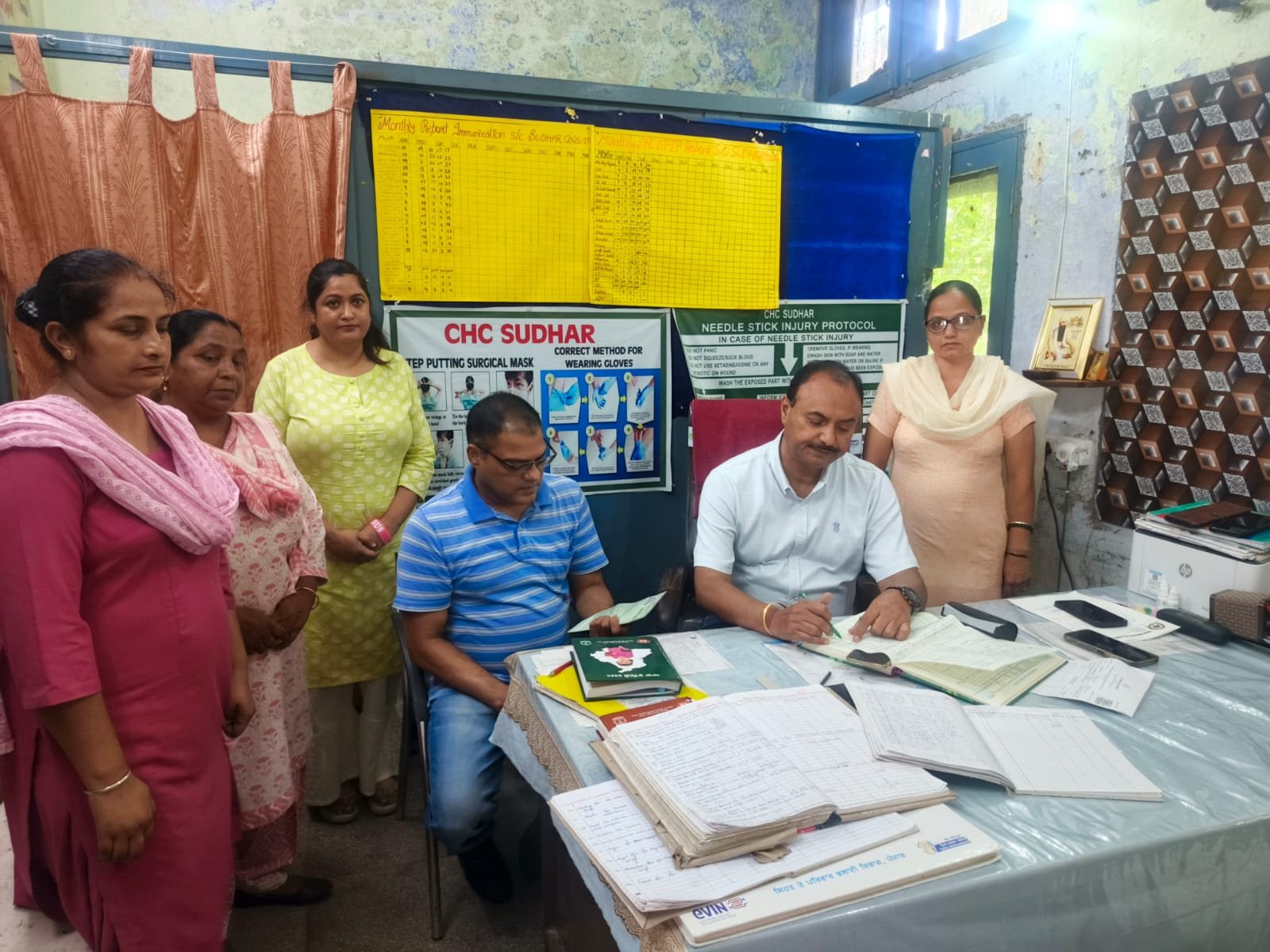 समय पर टीकाकरण और स्तनपान से बच्चों का भविष्य होगा सुरक्षित: सिविल सर्जन
