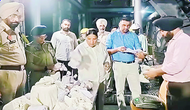 कमिश्नरेट पुलिस ने NDPS एक्ट के 100 मामलों में जब्त किए नशीले पदार्थों को किया नष्ट
