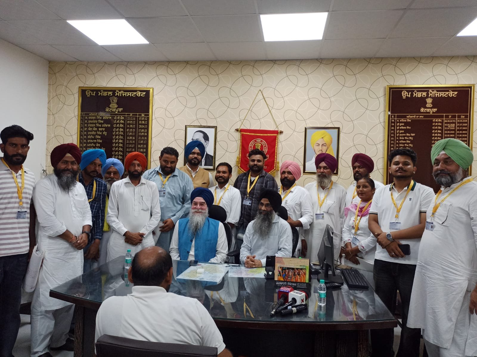 नशे के खिलाफ समाज को एकजुट होने का आह्वान, जारी किए पहचान पत्र