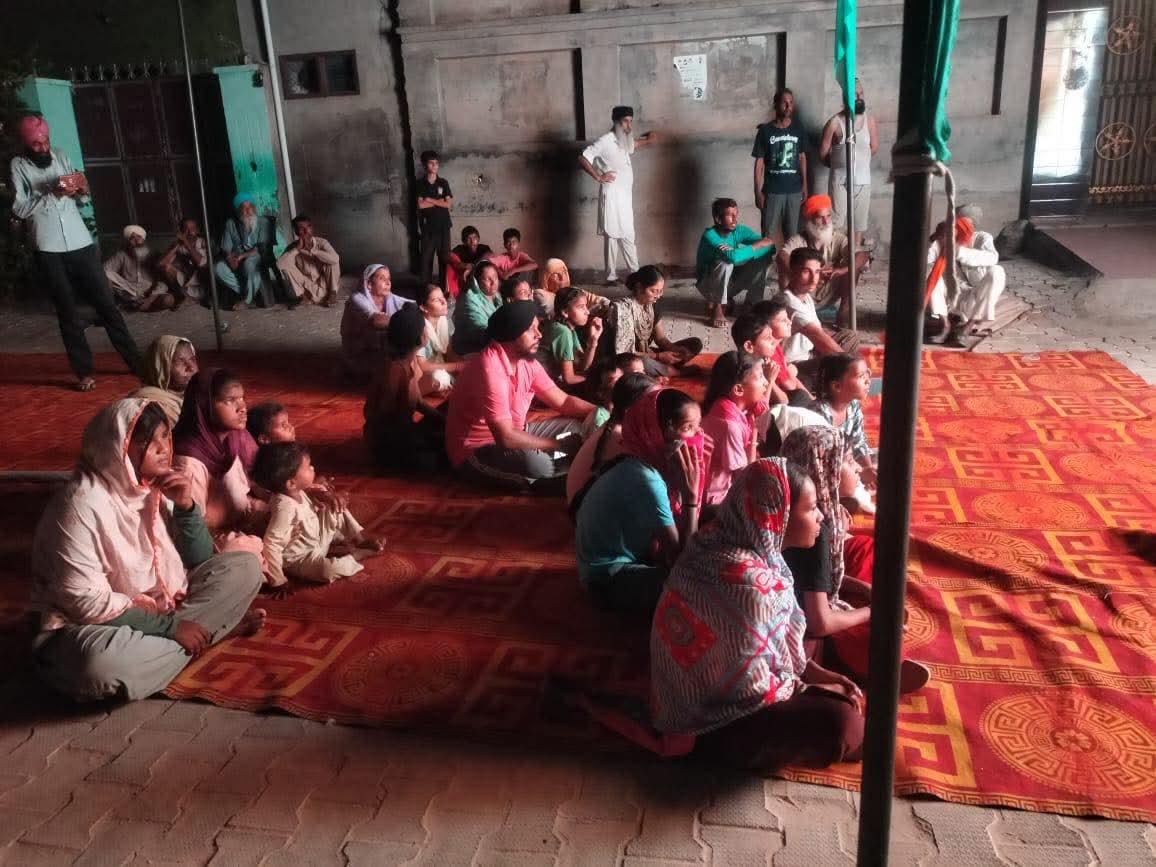 LED स्क्रीन पर दिखाई गई गुरु रविदास जी के जीवन पर बनी डॉक्यूमेंट्री