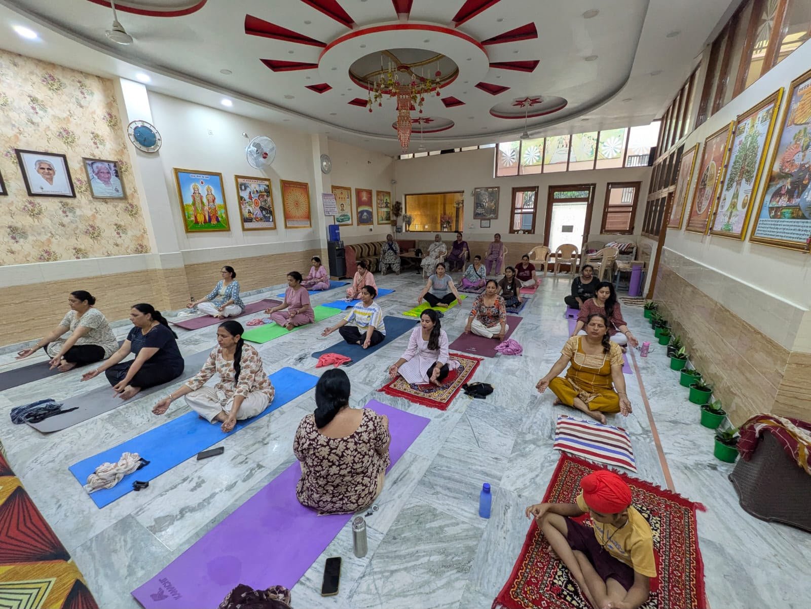 CM योगशाला के तहत अमृतसर में रोज़ाना लग रही 600 क्लास: डिप्टी कमिश्नर