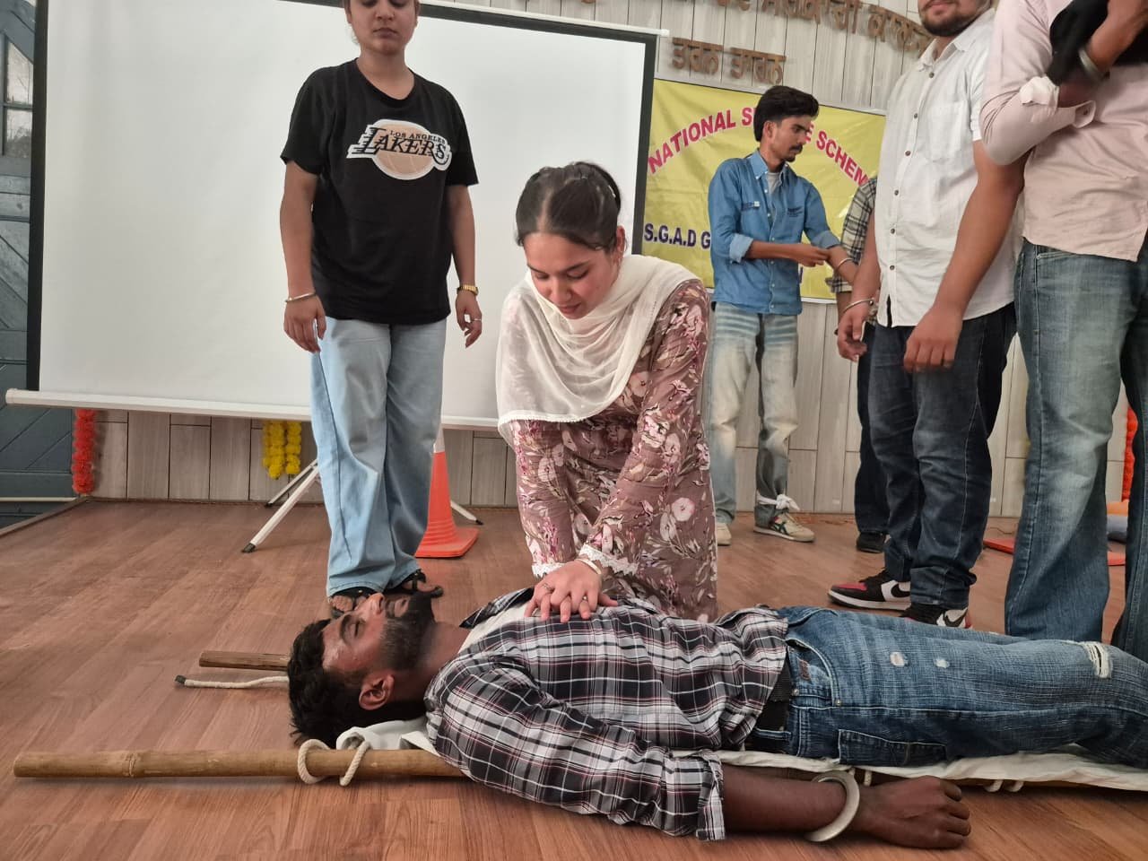 वॉलंटियर्स को फायर सेफ्टी, सूखे और कोल्ड वेव के बारे में किया जागरूक और करवाई मॉक ड्रिल