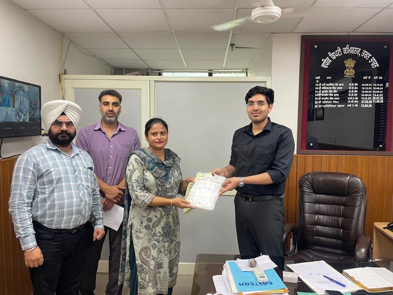 तरनतारन में महिला बूथ लेवल अधिकारियों को किया सम्मानित, SIR में निभाई अहम भूमिका