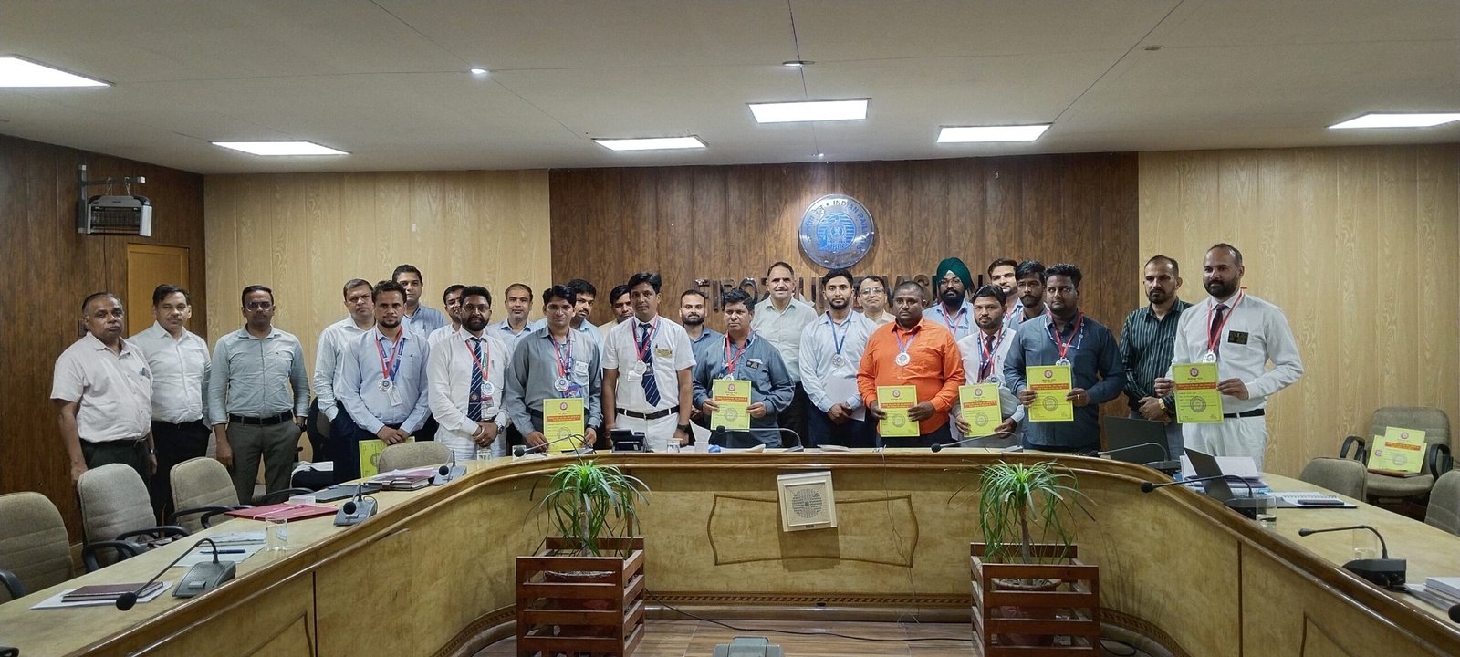 फिरोजपुर मंडल के रेल कर्मचारियों का संरक्षा पुरस्कार से सम्मान