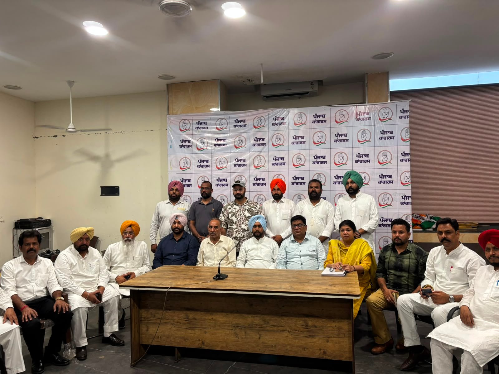 पंजाब कांग्रेस एससी विभाग ने की सफाई कर्मचारियों पर हुए लाठीचार्ज की कड़ी निंदा, सरकार को दो दिन का अल्टीमेटम