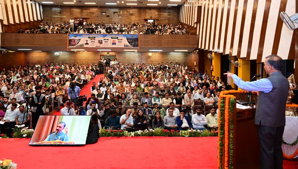 HPU के मंच से CM सुक्खू का केंद्र पर निशाना, शिक्षा सुधार और हिमाचल के हकों की उठाई आवाज