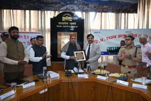 शिमला में SC आयोग की सख्ती: रिकॉर्ड में लापरवाही पर अधिकारियों को फटकार, नदारद विभागाध्यक्षों से मांगा जाएगा स्पष्टीकरण