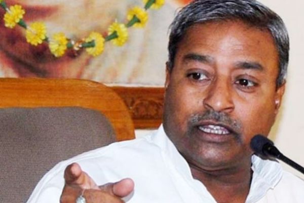 अयोध्या : राम मंदिर चढ़ावे पर बोले विनय, जेल जाएंगे चंपत राय!
