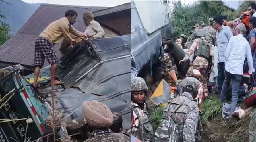 अमरनाथ यात्रियों से भरी बस खाई में गिरी, 35 श्रद्धालु घायल, मौके पर पहुंची पुलिस और रेस्क्यू टीम