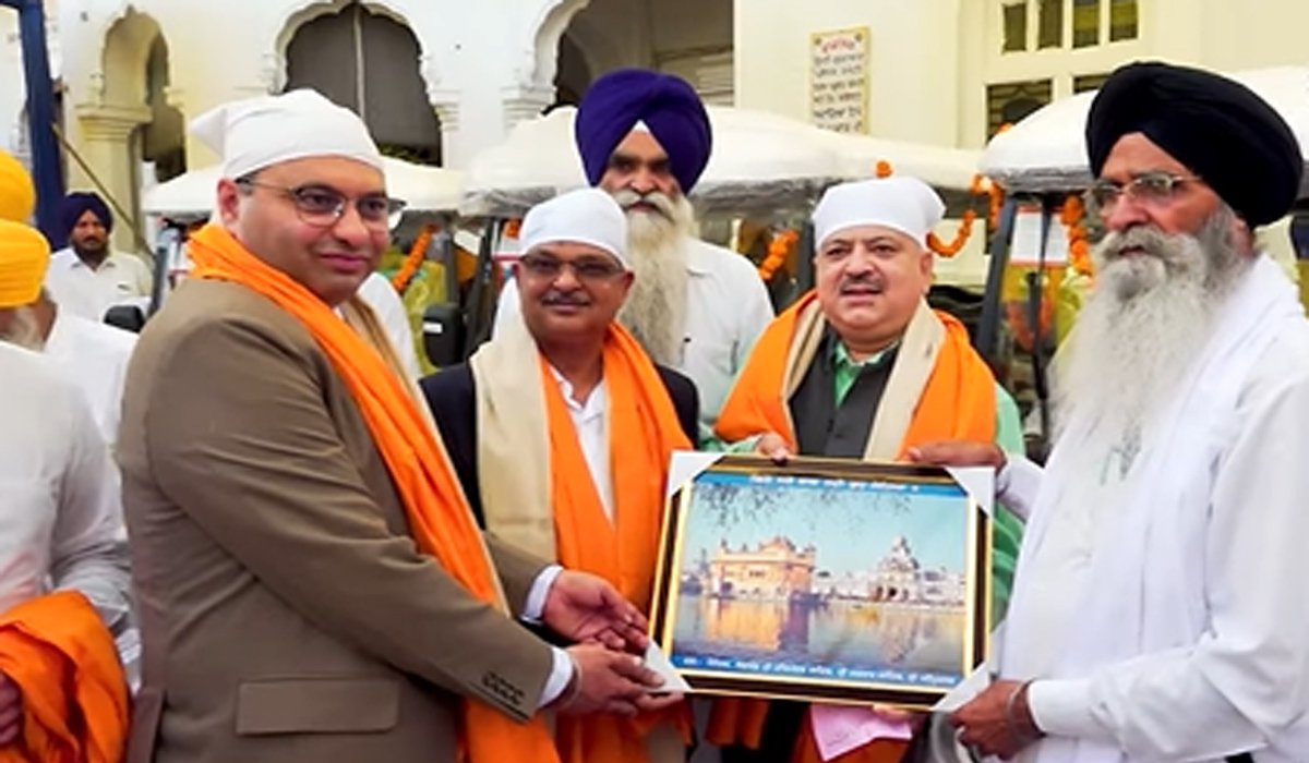 सचखंड श्री हरमंदिर साहिब जाने वाले श्रद्धालुओं को मिलेगी बैटरी कार की सुविधा, ONGC फाउंडेशन ने दान की 3 गाड़ियां