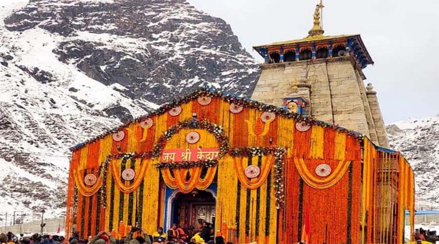 चार धाम जाने वाले यात्रियों के लिए बड़ी खबर, भारी बारिश के कारण अस्थायी रूप से रोकी गई यात्रा