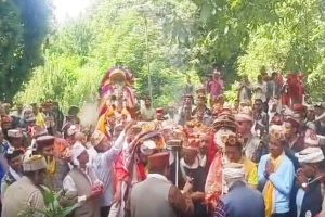 कुलंग में देवयात्रा का भव्य स्वागत, पराशर ऋषि जी, राजा घेपन सहित देवी-देवताओं के दिव्य आगमन से गूंजा क्षेत्र