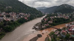 हिमाचल में मानसून बना आफत, 9 लोगों की मौत; भूस्खलन से सड़कें बंद और बिजली ठप