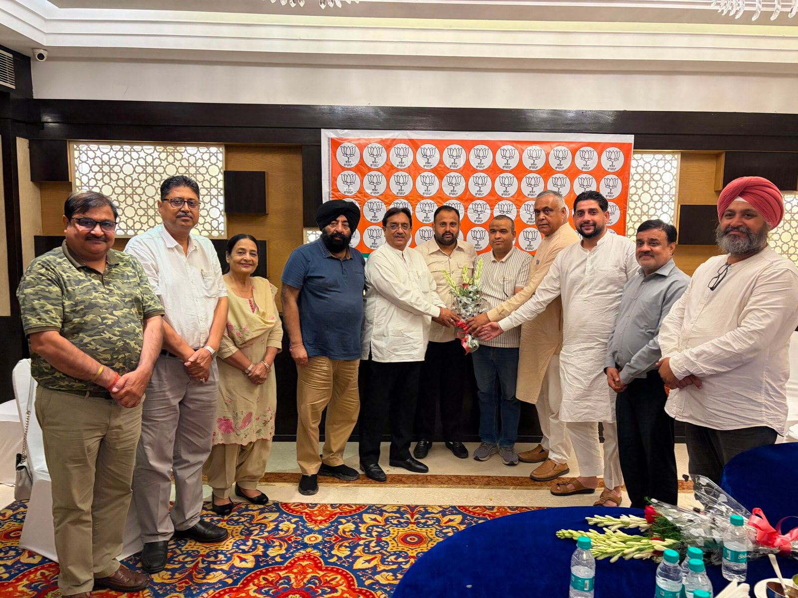जालंधर के नवनियुक्त जिला अध्यक्ष अशोक सरीन हिक्की के सम्मान में भाजपा कोर ग्रुप की बैठक आयोजित