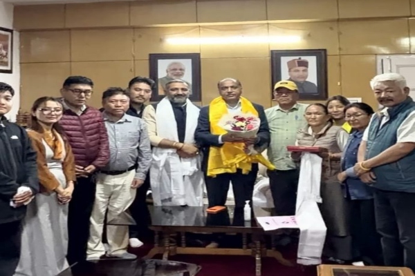 तिब्बती शरणार्थी प्रतिनिधिमंडल ने नेता प्रतिपक्ष जयराम ठाकुर से की मुलाकात, समस्याओं के समाधान की उठाई मांग