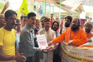 गौ माता को राष्ट्र माता का दर्जा देने की मांग, कुल्लू में गौ सम्मान आह्वान अभियान के तहत प्रदर्शन