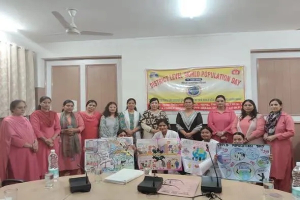 विश्व जनसंख्या दिवस पर जोनल अस्पताल कुल्लू के सभागार में कार्यक्रम आयोजित