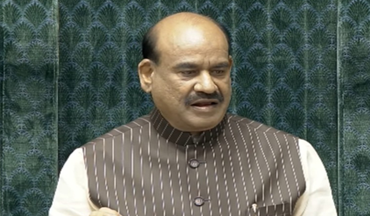संसद में विपक्ष का हंगामा, लोकसभा की कार्यवाही दोपहर तक टली