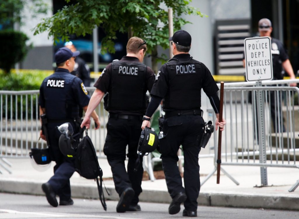 Michigan shopping mall shooting